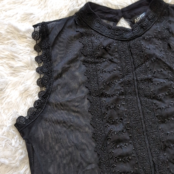 🔴LOWEST! Apt.9 Sheer Black Embroidered Layering Top - Picture 4 of 11